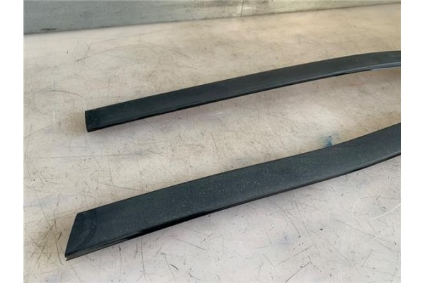 Recambio de barras de techo para peugeot 2008 1.2 access referencia OEM IAM 98237373XT 98237375XT 