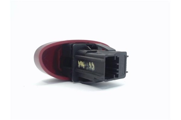 Recambio de interruptor luces emergencia para peugeot 206 referencia OEM IAM   