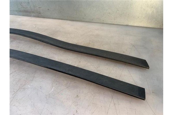 Recambio de barras de techo para peugeot 2008 1.2 access referencia OEM IAM 98237373XT 98237375XT 