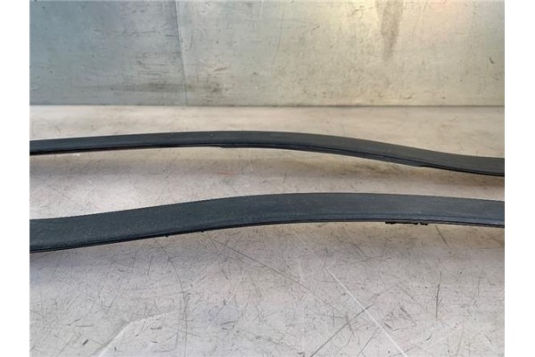 Recambio de barras de techo para peugeot 2008 1.2 access referencia OEM IAM 98237373XT 98237375XT 