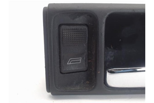 Recambio de manilla int. puerta delantero derecha para audi a6 berlina (c4) referencia OEM IAM 4A0837020A  