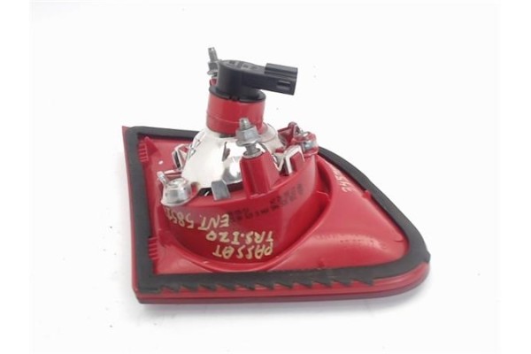 Recambio de piloto porton trasero derecho para volkswagen passat berlina (3c2) 2.0 tdi 16v referencia OEM IAM ZBS3C5945094E  