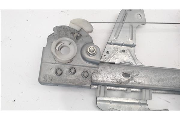 Recambio de mecanismo elevalunas delantero derecho para peugeot 107 referencia OEM IAM 9222T6  698100H020 , TOYOTA | 698100H010 