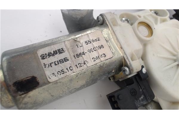 Recambio de elevalunas electrico delantero derecho para saab 9-3 berlina 1.9 tid referencia OEM IAM 12755682  