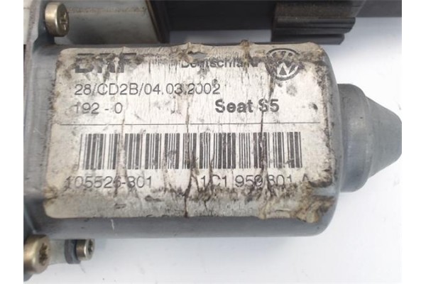 Recambio de motor elevalunas delantero izquierdo para volkswagen golf iv berlina (1j1) referencia OEM IAM (1C1959801A)  