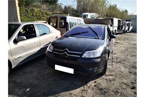 citroen c4 berlina del año 2005