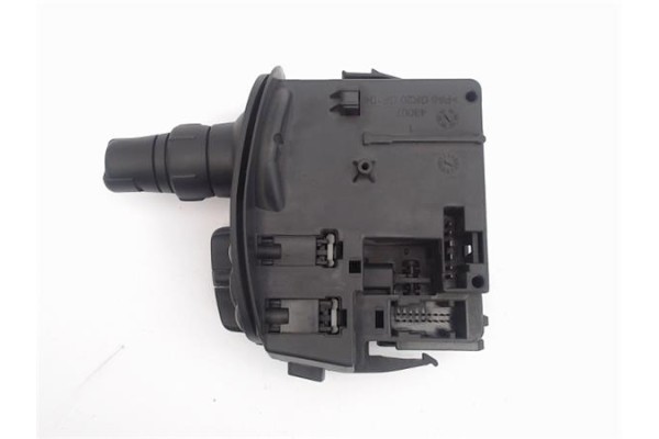 Recambio de mando limpiaparabrisas para renault clio iii referencia OEM IAM 881030003067  