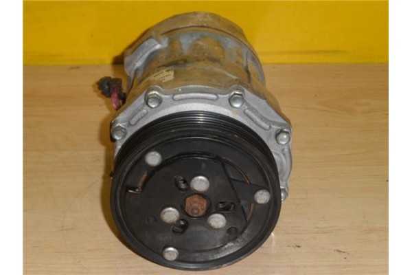 Recambio de compresor aire acond. para volkswagen golf iii berlina (1h1)(1991) 2.0 referencia OEM IAM 8FK351127331 99000940 
