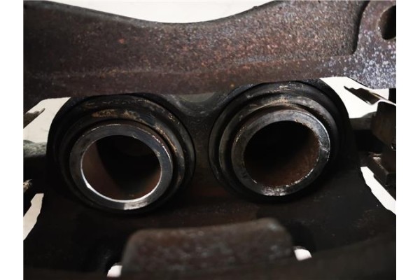 Recambio de pinza freno delantero derecha para kia sorento (bl) 2.5 crdi referencia OEM IAM 581303E100 PDF80030 