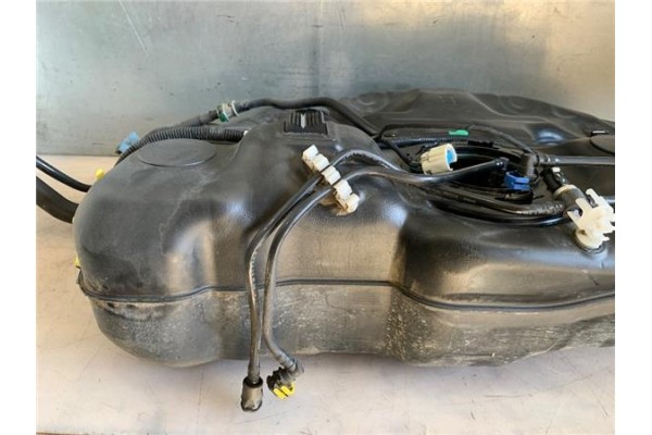 Recambio de deposito combustible para opel astra k berlina 5p 1.6 dynamic referencia OEM IAM 39002211  