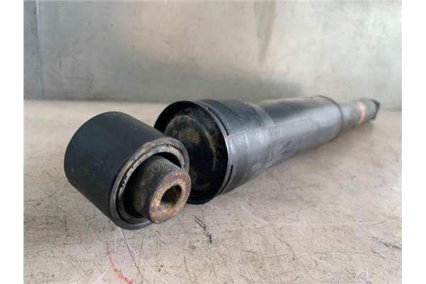 Recambio de amortiguador trasero derecho para renault laguna iii berlina 2.0 dci (bt01, bt0e, bt0k) referencia OEM IAM 562100001