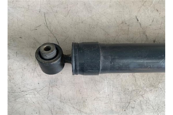 Recambio de amortiguador trasero derecho para renault laguna iii berlina 2.0 dci (bt01, bt0e, bt0k) referencia OEM IAM 562100001