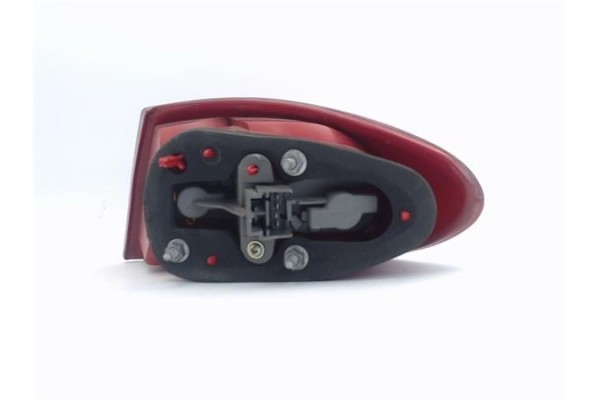 Recambio de piloto trasero izquierdo para alfa romeo 147 (190) referencia OEM IAM   