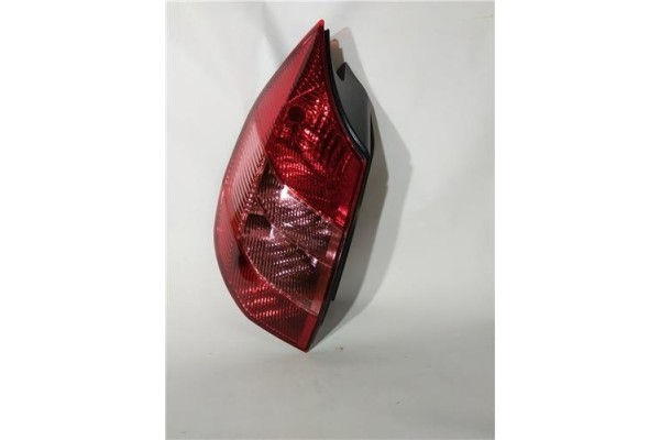Recambio de piloto trasero izquierdo para renault scenic ii (jm)(2003) 1.5 emotion plus [1,5 ltr. - 63 kw dci diesel cat] refere