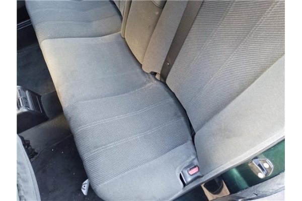 Recambio de juego asientos para bmw serie 5 berlina (e34) 2.5 525tds referencia OEM IAM 52108168161 52201946632 