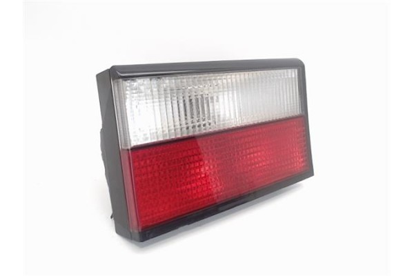 Recambio de piloto porton trasero derecho para citroen xantia berlina referencia OEM IAM   