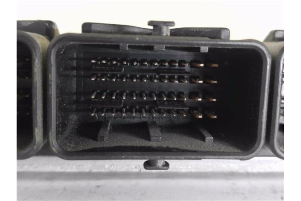 Recambio de centralita para renault trafic ii furgón 1.9 27 cn referencia OEM IAM 8200051609 0281010633 