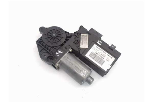 Recambio de motor elevalunas delantero izquierdo para peugeot 307 (s1) referencia OEM IAM (9634457580) (990182-200) 