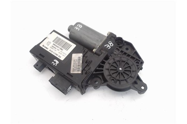 Recambio de motor elevalunas delantero izquierdo para peugeot 307 (s1) referencia OEM IAM (9634457580) (990182-200) 