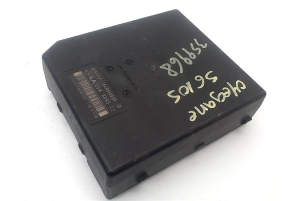 Recambio de caja fusibles/rele para renault megane iii berlina 5p 1.5 expression referencia OEM IAM 284B60009R  