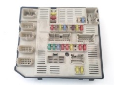 Recambio de caja fusibles/rele para renault megane iii berlina 5p 1.5 expression referencia OEM IAM 284B60009R  