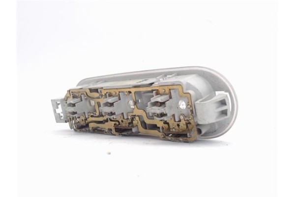 Recambio de luz delantero central techo para renault megane ii berlina 5p referencia OEM IAM 6000073234  