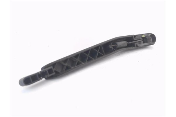 Recambio de brazo limpiaparabrisas trasero para opel corsa d 1.3 ´´111 years´´ referencia OEM IAM 80015317 55701469 