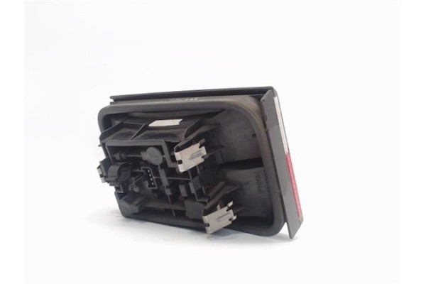 Recambio de piloto porton trasero izquierdo para citroen xantia berlina referencia OEM IAM   