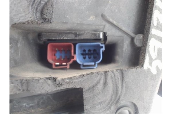 Recambio de retrovisor electrico derecho para chrysler grand voyager 2.4 referencia OEM IAM 4717464  