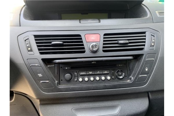 Recambio de consola para citroen c4 picasso 1.6 hdi referencia OEM IAM 8265AK  
