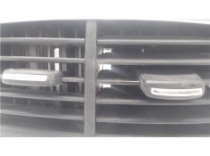 Recambio de rejilla entrada de aire para audi a6 avant (4f5) 2.8 fsi referencia OEM IAM 4f0819203c  