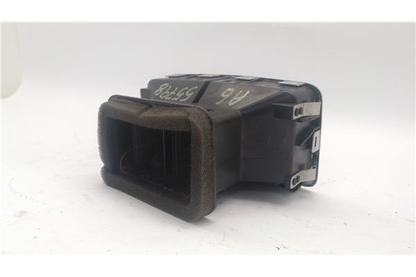 Recambio de rejilla entrada de aire para audi a6 avant (4f5) 2.8 fsi referencia OEM IAM 4f0819203c  