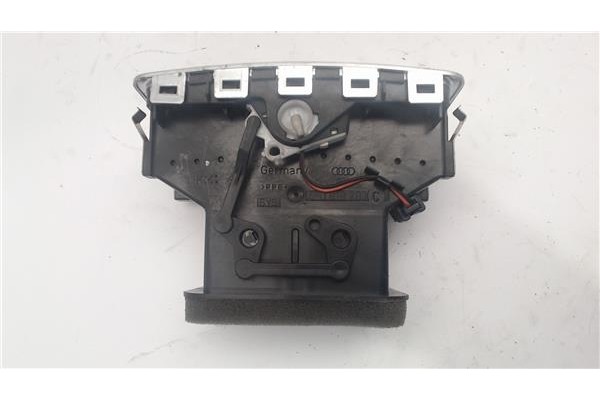 Recambio de rejilla entrada de aire para audi a6 avant (4f5) 2.8 fsi referencia OEM IAM 4f0819203c  