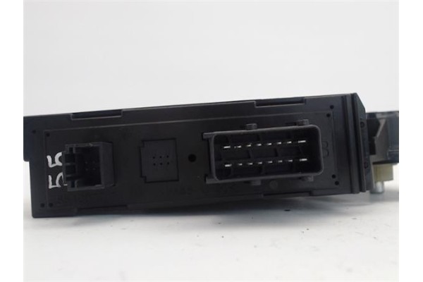 Recambio de motor elevalunas delantero izquierdo para peugeot 307 (s1) referencia OEM IAM (9634457580) (990182-100) 