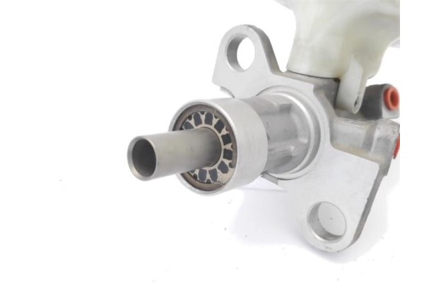 Recambio de bomba freno para opel astra j 1.7 cdti referencia OEM IAM 84102409 13286445 