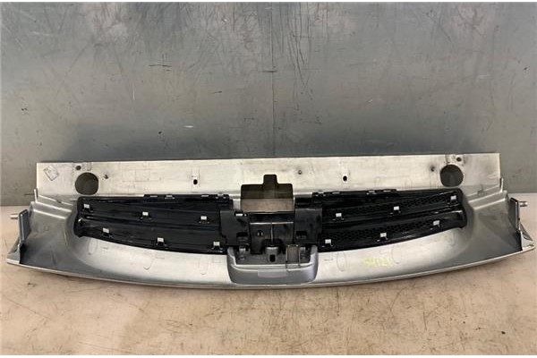 Recambio de rejilla paragolpes delantero para peugeot partner furgón (5) 1.6 hdi 90 referencia OEM IAM 7804N1 G2492 