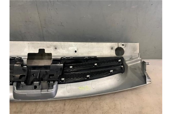 Recambio de rejilla paragolpes delantero para peugeot partner furgón (5) 1.6 hdi 90 referencia OEM IAM 7804N1 G2492 