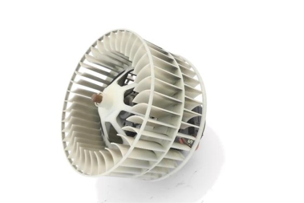 Recambio de motor calefaccion para mercedes-benz clase a (bm 168) 1.9 190 (168.032) referencia OEM IAM A1688200542  