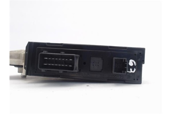 Recambio de motor elevalunas delantero izquierdo para citroen c5 berlina referencia OEM IAM (9632531880) (990181-200) 