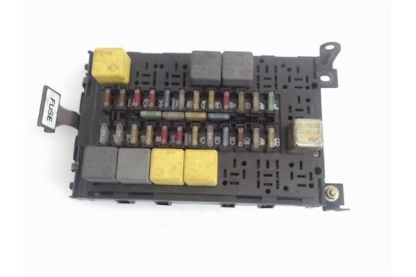 Recambio de caja fusibles/rele para fiat coupe (175) 1.8 16v referencia OEM IAM 46306735  
