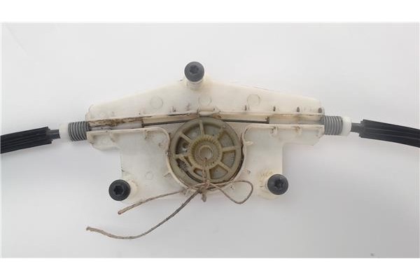 Recambio de mecanismo elevalunas delantero izquierdo para citroen c4 berlina referencia OEM IAM (440807D) (9682495680) (400965E)