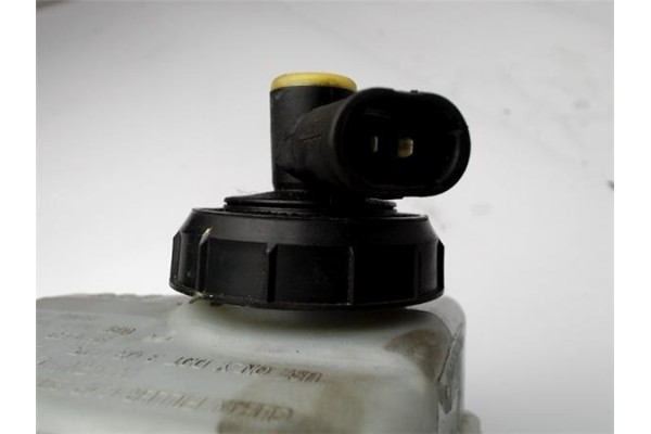 Recambio de bomba freno para renault master ii caja/chasis (ed/hd/ud) 2.5 d referencia OEM IAM 8200245034 8200365396 
