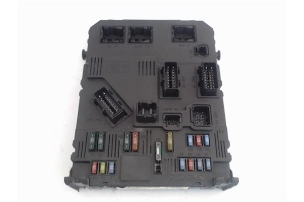 Recambio de caja fusibles/rele para citroen xsara picasso 2.0 hdi referencia OEM IAM 9652474680  