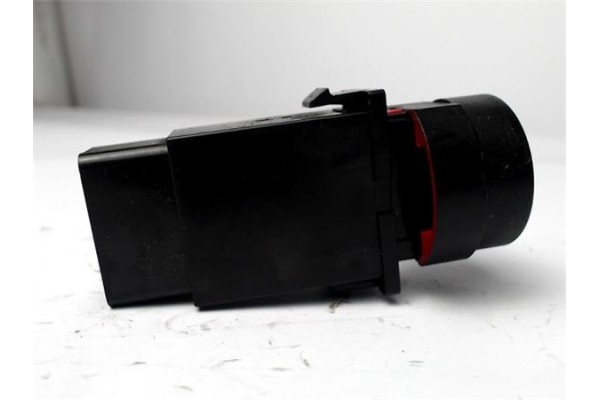 Recambio de interruptor luces emergencia para kia sorento (bl) 2.5 crdi referencia OEM IAM 937303E000 30903B 