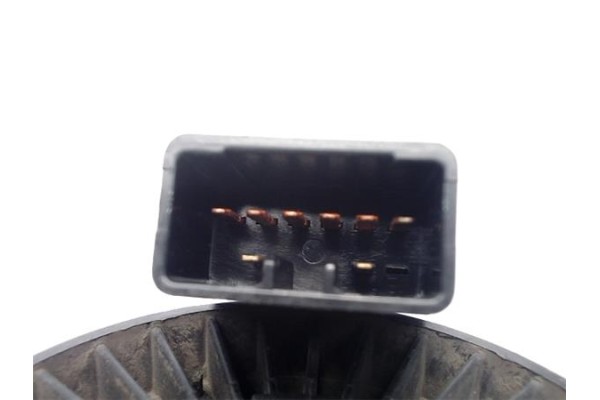 Recambio de interruptor luces emergencia para kia sorento (bl) 2.5 crdi referencia OEM IAM 937303E000 30903B 