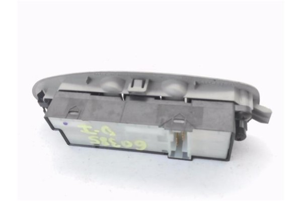 Recambio de mando elevalunas delantero izquierdo para nissan almera tino (v10m) 1.8 referencia OEM IAM 25401VB000  
