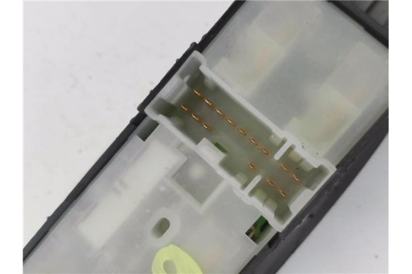 Recambio de mando elevalunas delantero izquierdo para nissan almera tino (v10m) 1.8 referencia OEM IAM 25401VB000  
