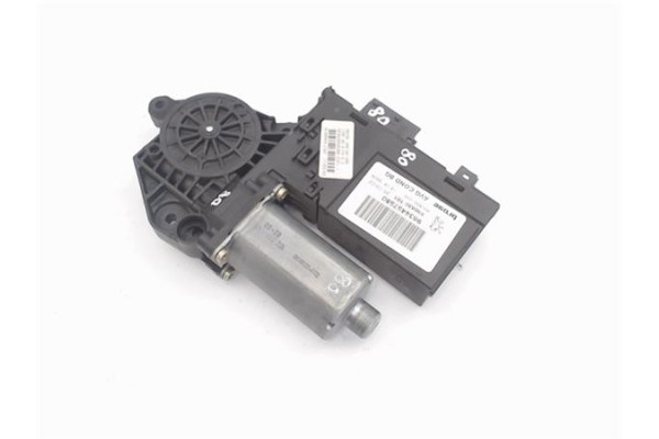 Recambio de motor elevalunas delantero izquierdo para peugeot 307 berlina (s2) referencia OEM IAM (9634457580) (990830-101) 