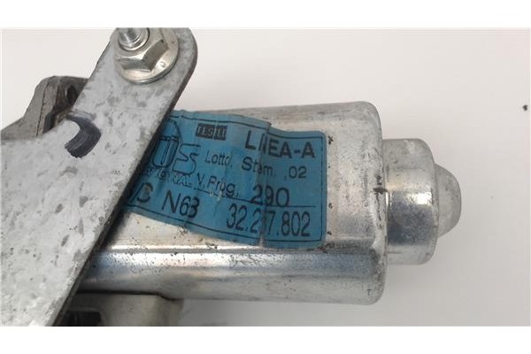 Recambio de mecanismo elevalunas trasero derecho para citroen xsara picasso referencia OEM IAM 9637090880  