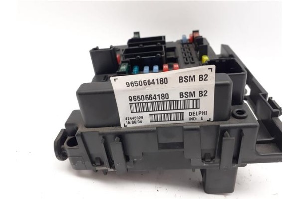 Recambio de caja fusibles/rele para peugeot 307 break / sw (s1) 1.6 sw referencia OEM IAM 9650664180  
